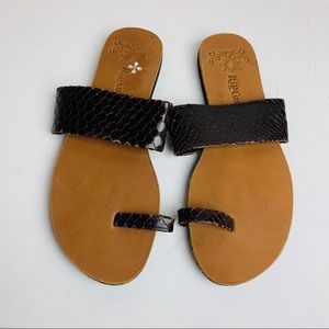 Rip Curl women’s brown leather sandals size 7M